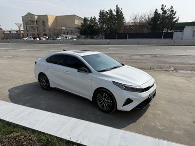 Kia cerato gt line 2023