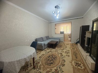 Сдаётся квартира на Чиланзаре 12 квартале 2*3 комнатную евро 450$