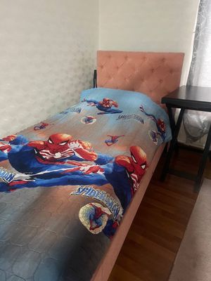 Бир кишилик кроват