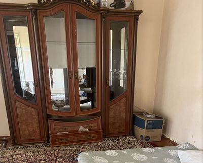 Продаю за дёшево цена договорная