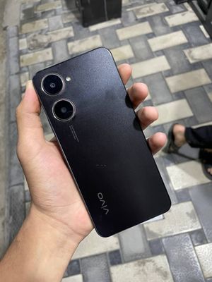 Vivo y03 joyi 128gb bta ekran alishga karopka dakument bor ishlashi zo