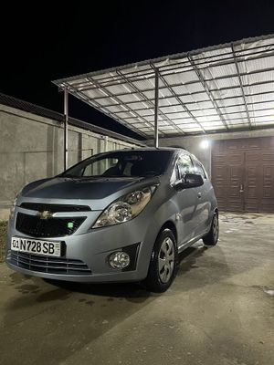 Chevralet spark 2015