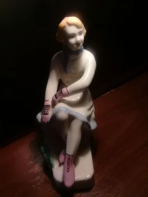 фарфоровая статуэтка