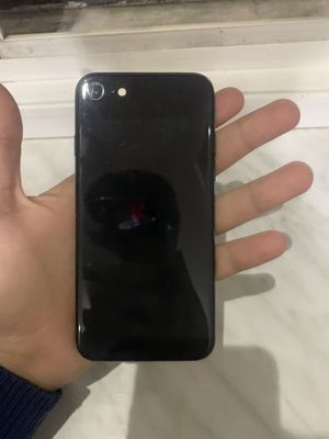 Iphone Se sotiladi srochno 2020 2-pokolenya