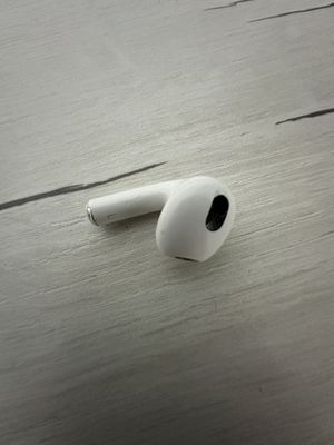 Airpods 3. Chap quloq