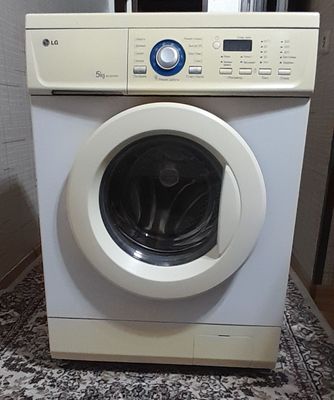 Продам стиральную машину