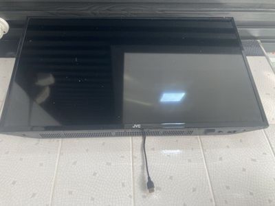 Televizor JVC yaxshi holatda