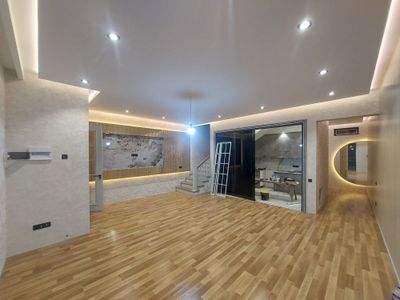 Продаётся дом участок 1.5 соток 5 комната