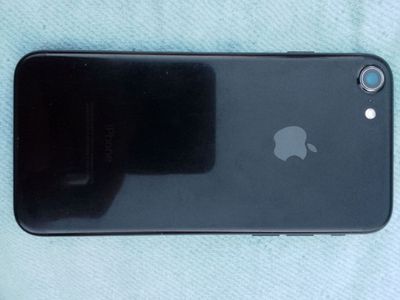 iphone 7 sotiladi