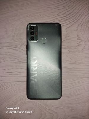 Tecno spark 7. Память 32гб