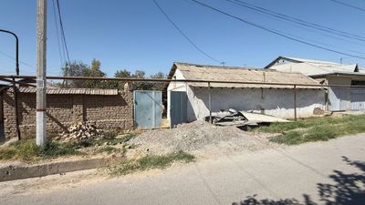 Янгийулда 8 Сотули ховли сотилади