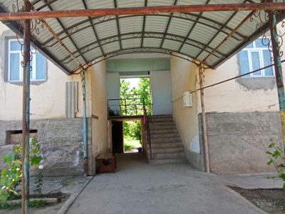 Дом в Бустанлыкском районе.