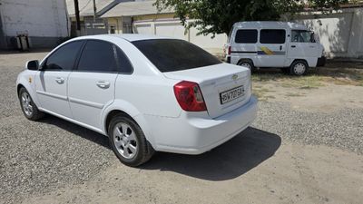 Shevrolet Jentra sotiladi srochno