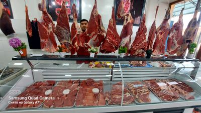 Qassob va Ōzbek miliy taomlar hizmati