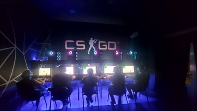 компютир хона сотилади