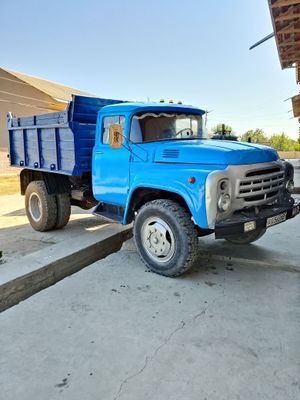 130 ZiL karotki.