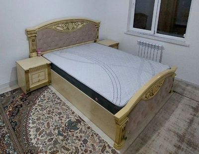 Spalniy sotiladi 2 ta tumbasi matrasi bilan, matrasi artopedichskiy