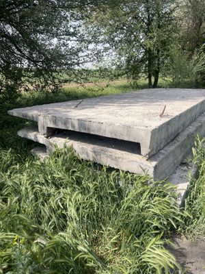 Срочно продаются бетонные плиты б/у в отличном состоянии!