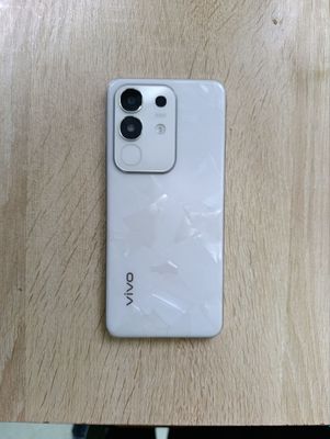 Vivo Y29 sotiladi