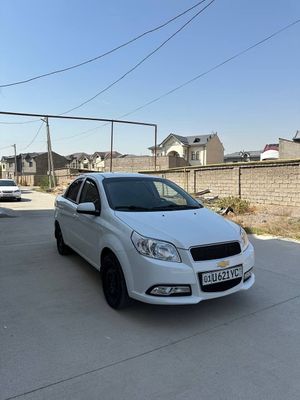 Сдам в аренду Нексия 3 механика 2019 года