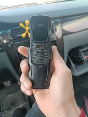 Nokia 8910 holati orta obmen