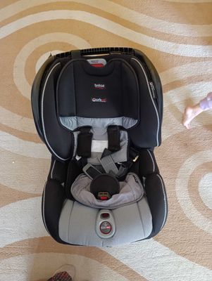 Avtokreslo britax safe