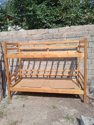 Боллар кровати сотилади