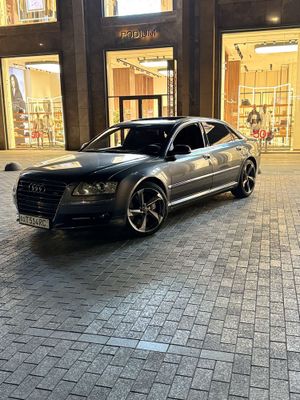 Audi A8 W12 long
