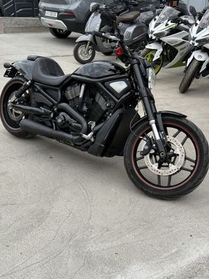 Moto harley DEVIDSON V ROD 1250