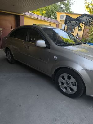 Lacetti 3 позиция,евро,в хорошем состоянии
