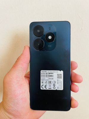 Tecno spark go2024