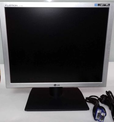 Монитор 17 LG Electronics L1719S