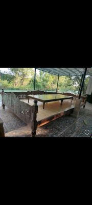 Сури тапчан карават