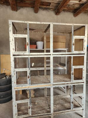 Кафас сотилади 3 этажли
