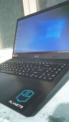 HDD 1tb ssd128 ram8 Intel core i7 10 avlod ful HD video karta gtx940mx