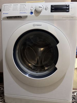 Стиральная машина Indesit в Отличном состтоянии. 7кг.