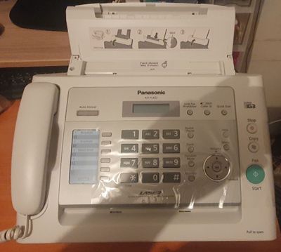 Факс Panasonic KX-FL422CX