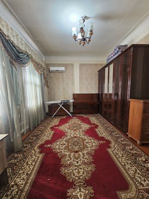 Аренда Дом паркентский 4-сот 5-ком с обстановкой 600$