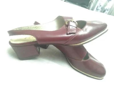 Босоножки женские кожаные новые. 38 размер