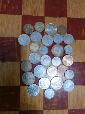 Tangalar sotiladi hammasi 200000som holati yaxshi