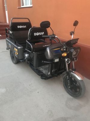Скутер bonvi сотилади холати яхши