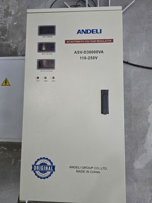Orginal Stabilizator Andeli SVC-D 30000VA Input: 110V-250V Output: 22