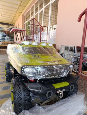 Yangi bolalar mashinasi sotiladi