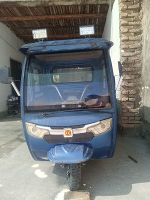 ELEKTRONI sukuter bodomo