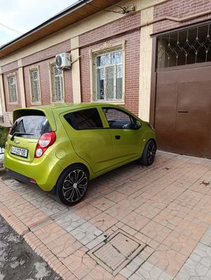 Spark srochna sotiladi