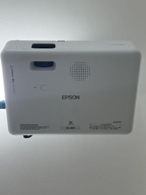 Проектор Epson CO W01+ полотно + кранштейн