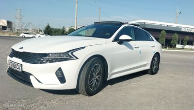 Kia 5 yurgani 11000 km balonlari yangi kraska toza