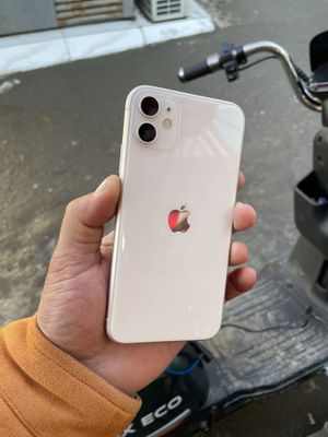 Iphone 11 128 gb 72 % Radnoy