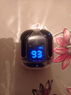 Airpods sotiladi narxi 40ming kelishamiz