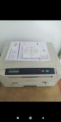 Printer xerookxs 3-1 chornogo belo